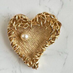 Modernist Gold-Tone Heart Brooch with Faux Pearl Accent Signed Capri